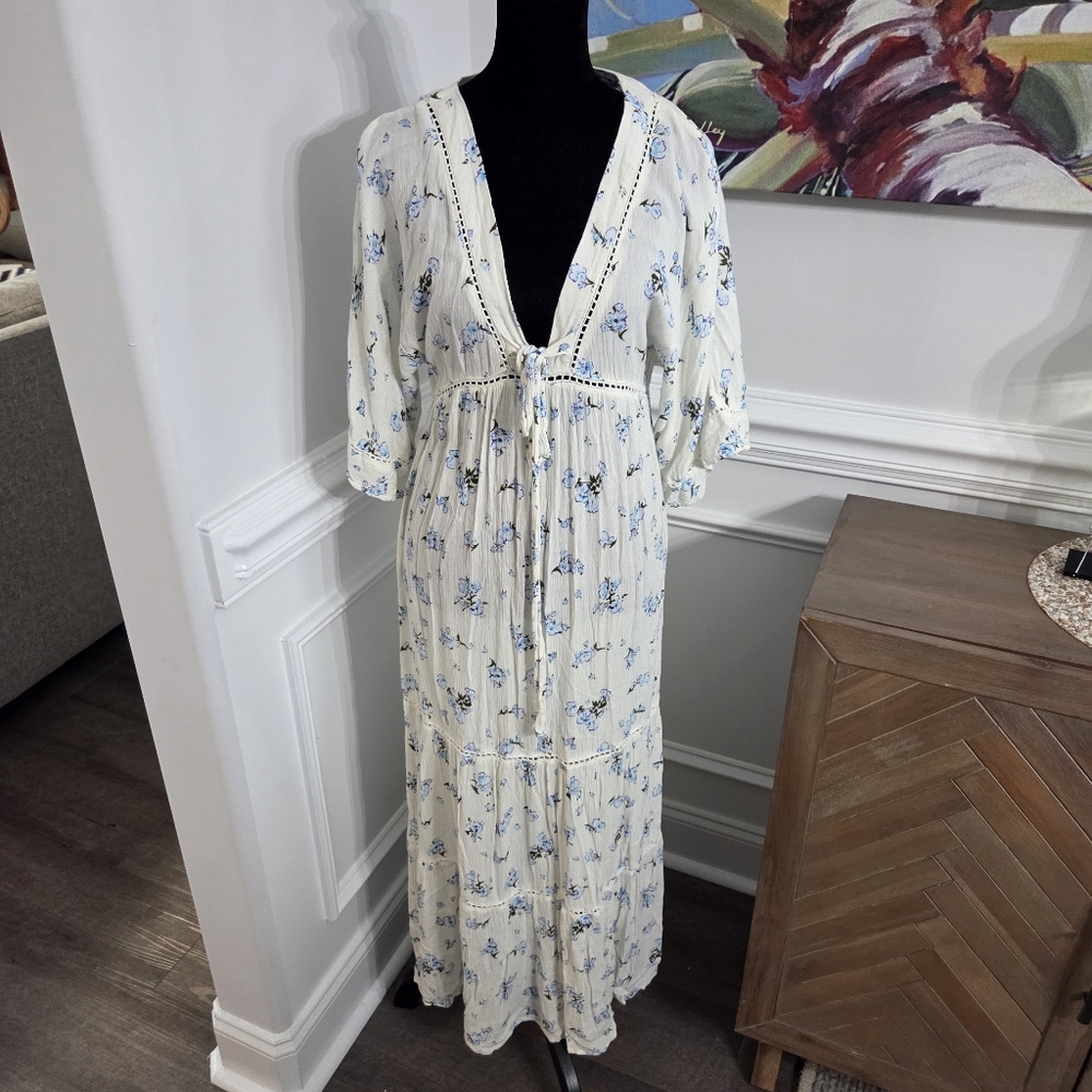 ASOS Edition Maxi Dress Ivory Floral Cutout Lacework Deep V Neckline  US 4